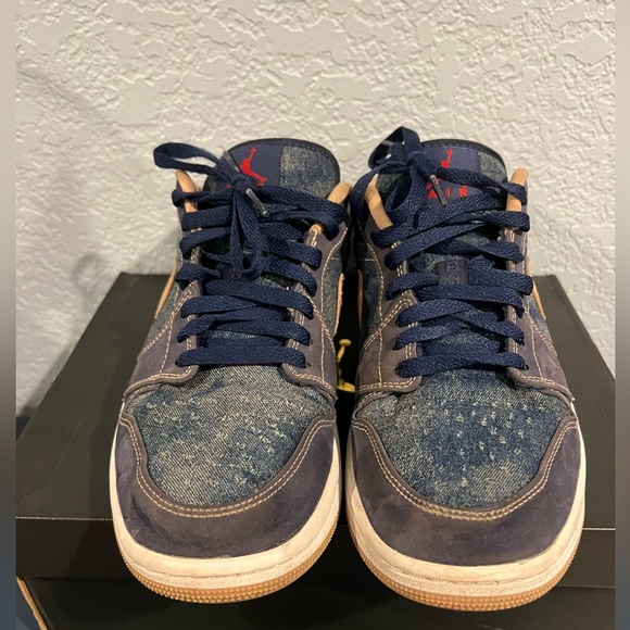 Jordan 1 low Denim - Picture 7 of 9